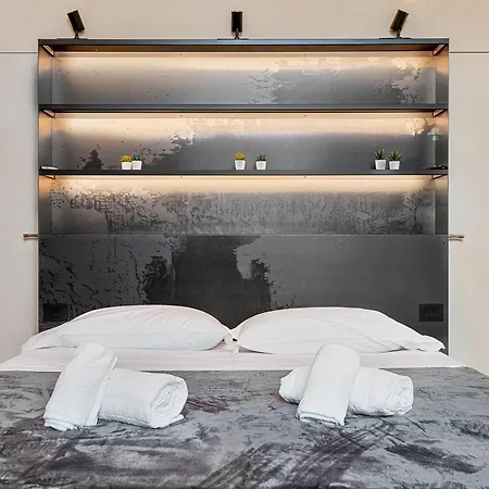 Apartament Via Venezia 10 - Maison - Luxury And Design In Heart With Private Parking Florencja